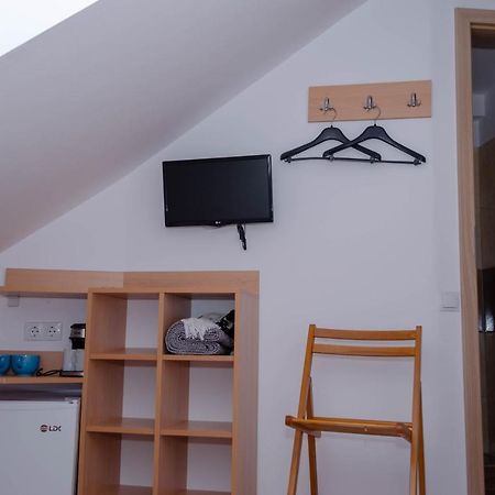 Apartmán Mansarda Mica Cu Baie Proprie Kluž Exteriér fotografie