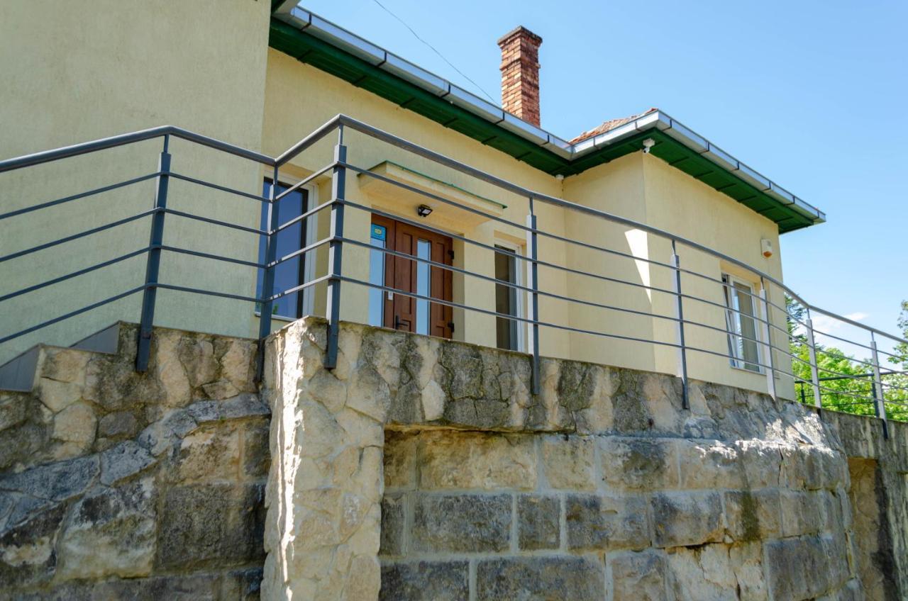 Apartmán Mansarda Mica Cu Baie Proprie Kluž Exteriér fotografie